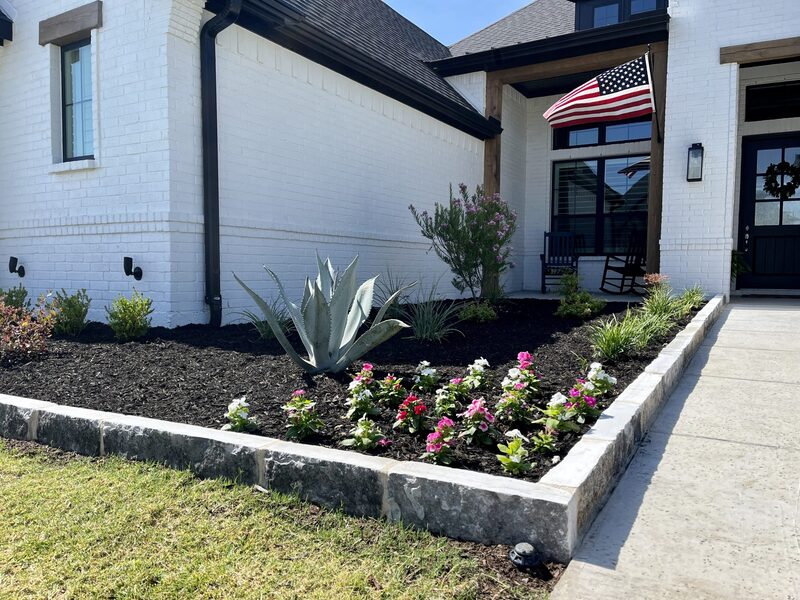 RESIDENTIAL LANDSCAPE EDGING